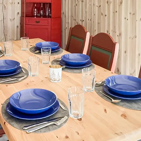 Feriehus Beautiful In With House A Mountain View